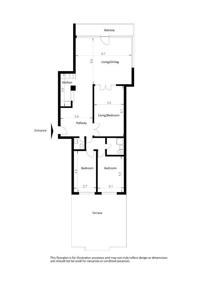 Spacious Apartment In City Centre 雅西 外观 照片